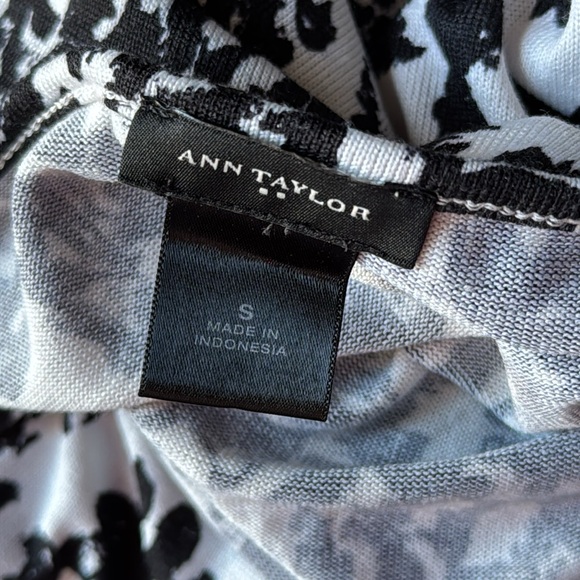 Ann Taylor Knot Detail Sweater - Picture 4 of 5